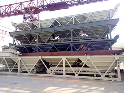 AGGREGATE BATCHER&MIXER TRUCK